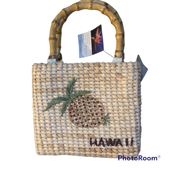 NWT Hawaii Straw Box Bag Jeweled Pineapple Zip Top Tropical Bamboo Handl… - Picture 1 of 5